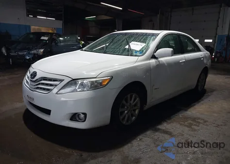 2011 Toyota Camry Xle V6 z USA, uszkodzony, nr VIN 4T1BK3EK2BU620340